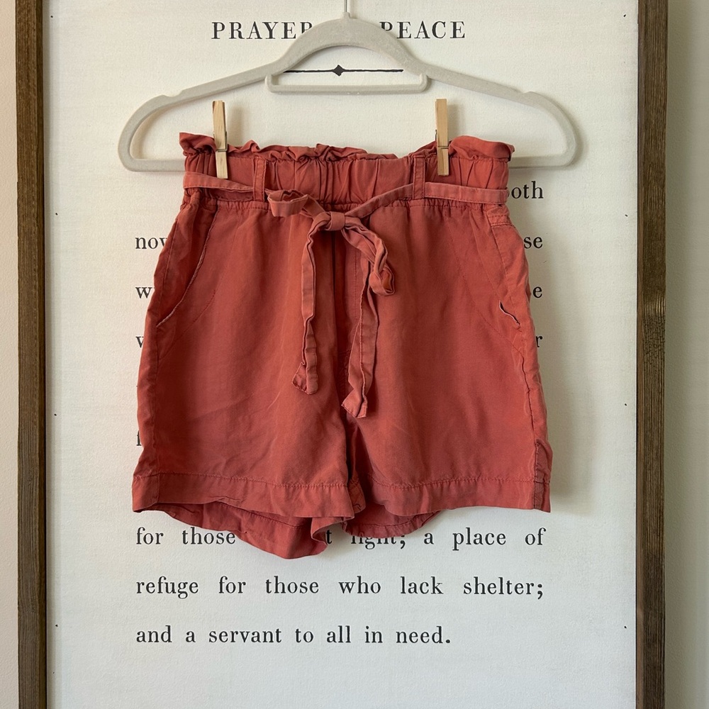Thread and supply Shorts